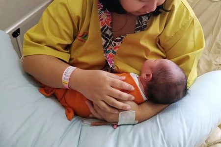 Cara Menjaga Mood Ibu & Bayi Baru Lahir